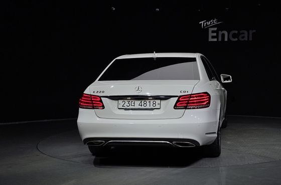 Mercedes-Benz E-Class E220 CDI Avantgarde — пробег 149 819 км — фото 4 из 5