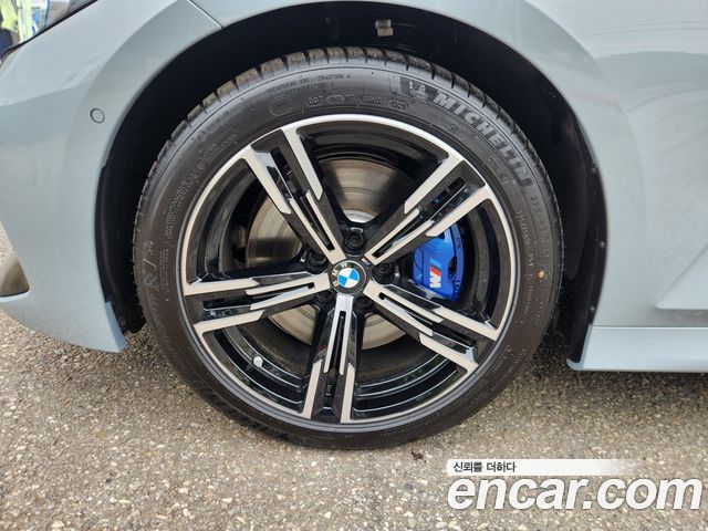 BMW 3-Series 320i M Sport — пробег 2 550 км — фото 5 из 5