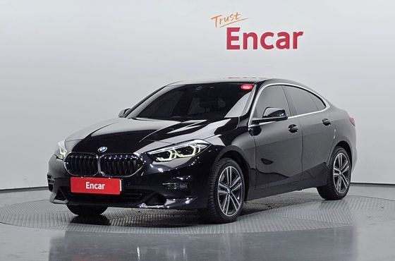 BMW 2-Series 220i Sport — пробег 12 336 км — фото 1 из 5