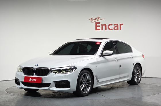 BMW 5-Series 520i M Sport — пробег 80 049 км — фото 1 из 5