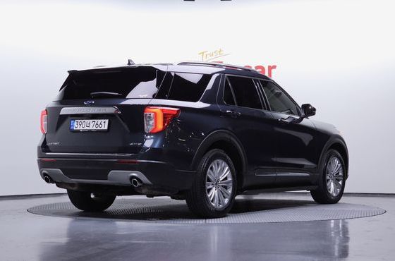 Ford Explorer 2.3 LimIted 4WD — пробег 43 531 км — фото 2 из 5