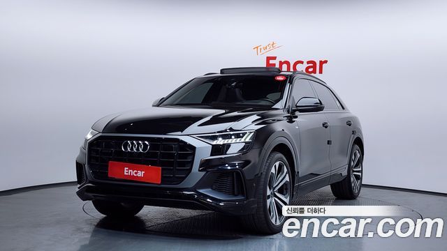 Audi Q8 55 TFSI Quattro Premium — пробег 58 186 км — фото 1 из 5