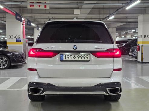 BMW X7 xDrive 40i M Sport 6STR — пробег 93 000 км — фото 5 из 5