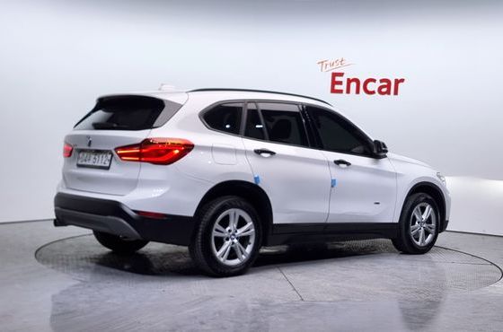BMW X1 xDrive 18d — пробег 139 187 км — фото 2 из 5