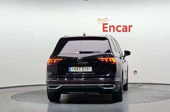 Volkswagen Tiguan 2.0 TDI Premium — пробег 159 147 км — фото 4 из 5