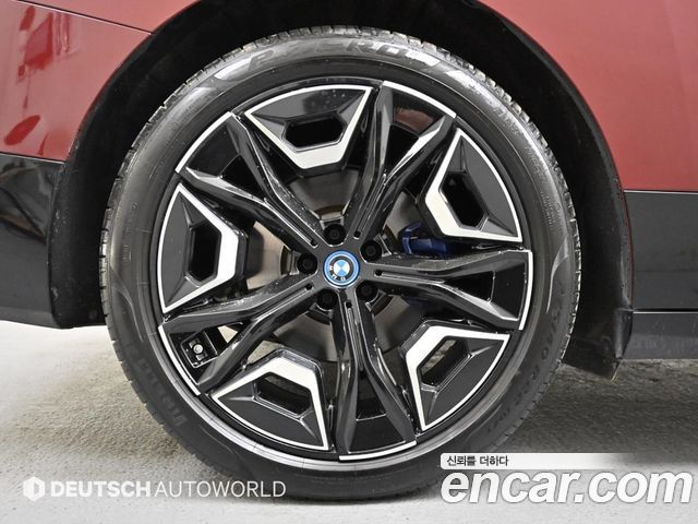 BMW iX из Кореи Encar
