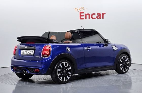 Mini Cooper Convertible Standard 3rd Generation — пробег 106 142 км — фото 2 из 5