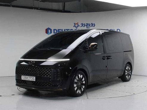 Hyundai Staria 4WD Lounge 9-Seater Inspiration — пробег 77 535 км — фото 1 из 5