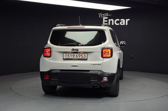 Jeep Renegade 1.3 Limited — пробег 48 942 км — фото 4 из 5