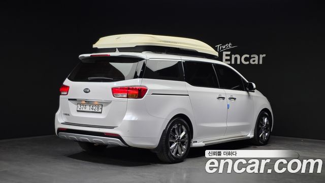 Kia Carnival из Кореи Encar