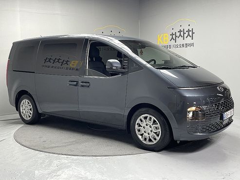 Hyundai Staria Cargo 5-Seater Modern — пробег 37 296 км — фото 1 из 5