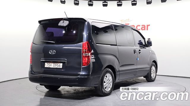 Hyundai Starex 11-Seater Wagon Modern — пробег 88 607 км — фото 2 из 5