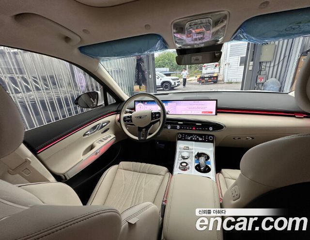 Genesis GV70 2.5T Gasoline AWD — пробег 9 600 км — фото 2 из 3