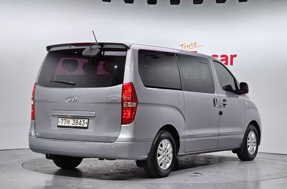 Hyundai Starex 12-Seater Wagon Modern — пробег 202 612 км — фото 2 из 5