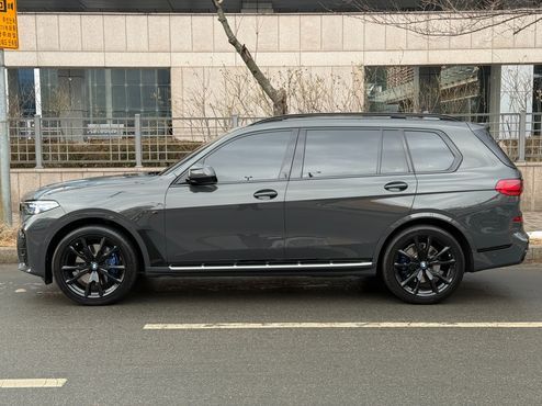 BMW X7 xDrive 40i M Sport Online Exclusive Edition 6 Seater — пробег 48 090 км — фото 3 из 5