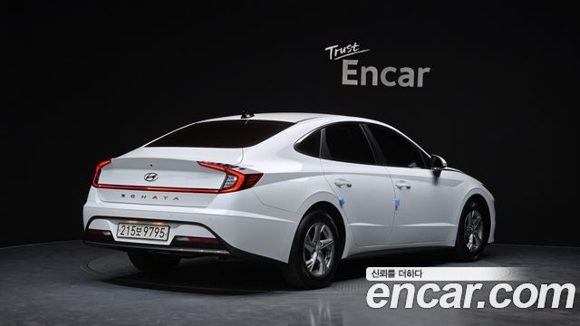 Hyundai Sonata 2.0 Premium — пробег 77 056 км — фото 2 из 5
