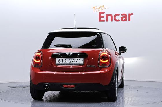 Mini Cooper Standard 3rd — пробег 167 587 км — фото 4 из 5