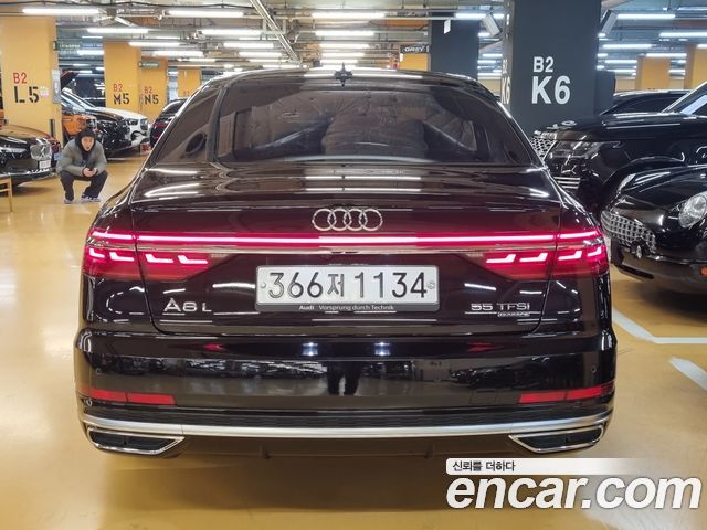 Audi A8 55 TFSI Quattro LWB — пробег 84 000 км — фото 3 из 5