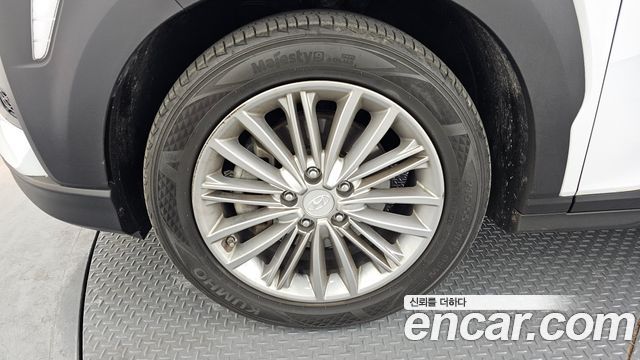 Hyundai Kona из Кореи Encar