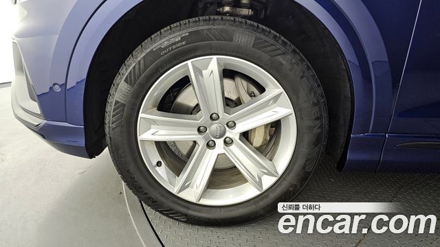 Audi Q8 из Кореи Encar