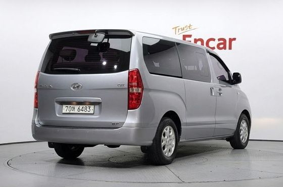 Hyundai Starex 12-Seater Wagon CVX Luxury — пробег 160 778 км — фото 2 из 5