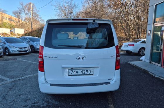 Hyundai Starex 4WD 12-Seater Wagon CVX Luxury — пробег 152 000 км — фото 5 из 5