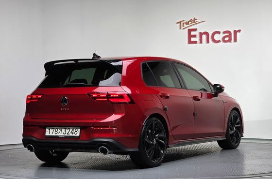 Volkswagen Golf 2.0 GTI — пробег 40 143 км — фото 2 из 5