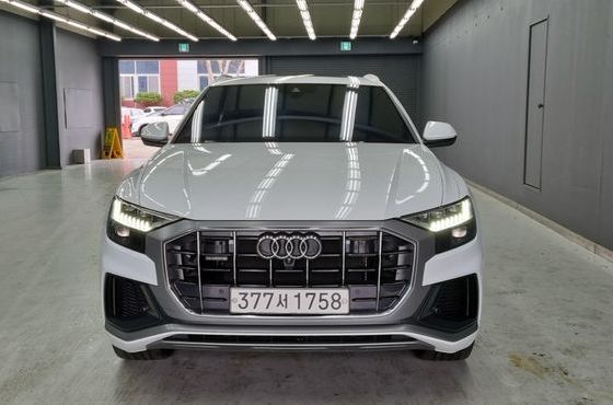 Audi Q8 50 TDI Quattro Premium — пробег 83 000 км — фото 1 из 5