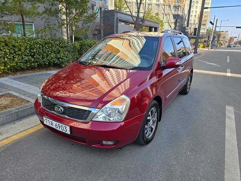 Kia Carnival Grand Carnival GLX Deluxe — пробег 204 214 км — фото 1 из 5