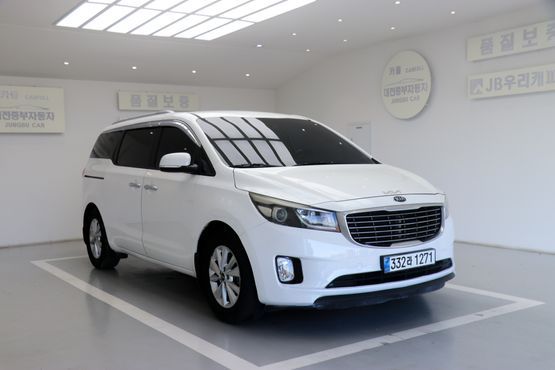 Kia Carnival 11-seater Luxury — пробег 147 899 км — фото 3 из 5