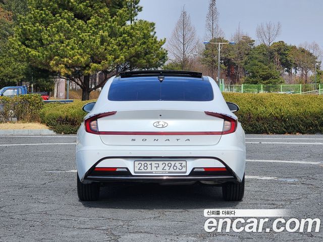 Hyundai Sonata 2.0 Premium — пробег 25 053 км — фото 2 из 5