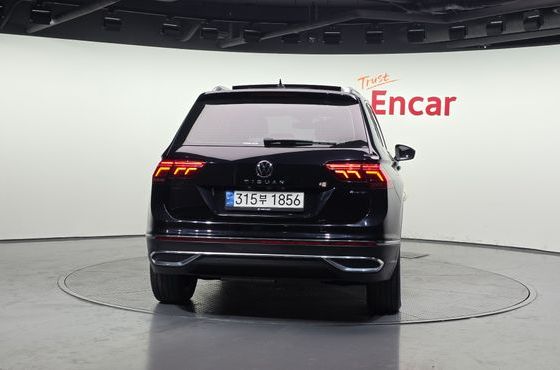 Volkswagen Tiguan 2.0 TDI 4Motion Prestige — пробег 165 824 км — фото 4 из 5