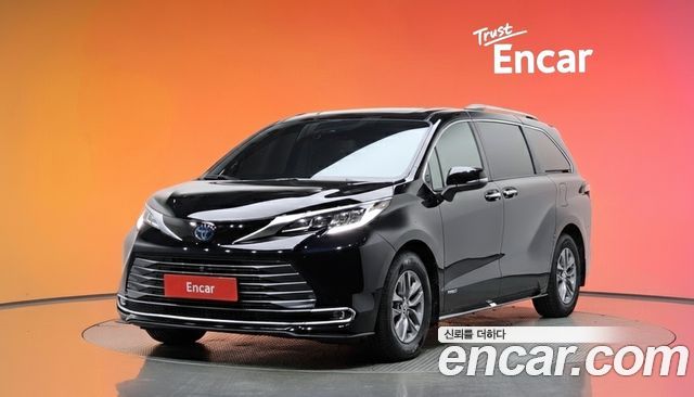 Toyota Sienna 2.5 Hybrid AWD — пробег 115 079 км — фото 1 из 5