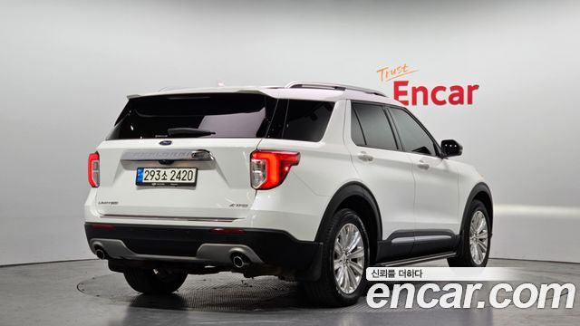 Ford Explorer 2.3 LimIted 4WD — пробег 54 513 км — фото 2 из 5