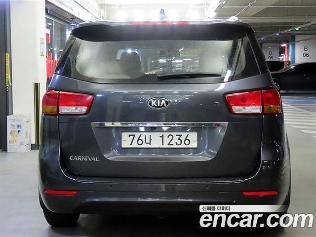 Kia Carnival из Кореи Encar