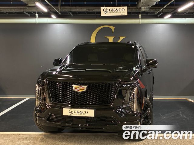 Cadillac Escalade 6.2 ESV ESV Sports Platinum — пробег 6 300 км — фото 1 из 5