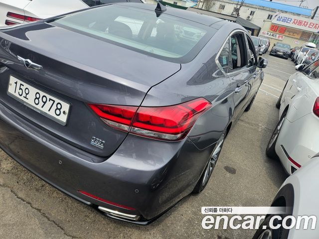 Hyundai Genesis из Кореи Encar
