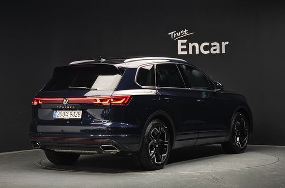 Volkswagen Touareg 3.0 TDI Prestige — пробег 29 501 км — фото 2 из 5