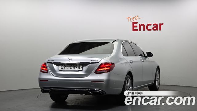 Mercedes-Benz E-Class E220d 4MATIC Avantgarde — пробег 85 530 км — фото 2 из 5