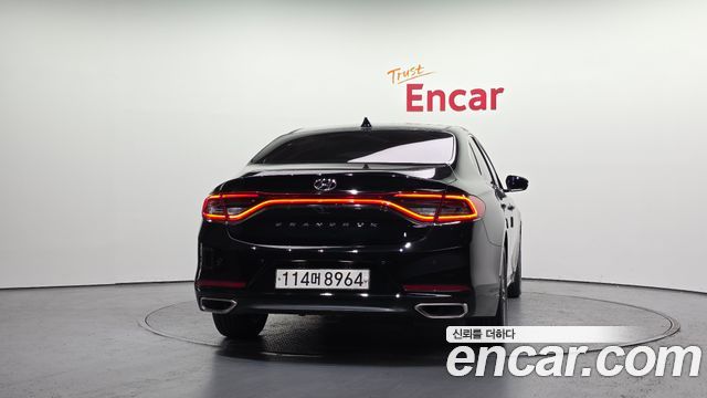 Hyundai Grandeur из Кореи Encar
