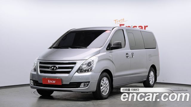 Hyundai Starex 11-Seater Wagon Smart — пробег 140 159 км — фото 1 из 5