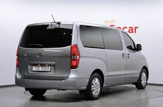 Hyundai Starex 11-Seater Wagon Smart — пробег 140 159 км — фото 2 из 5