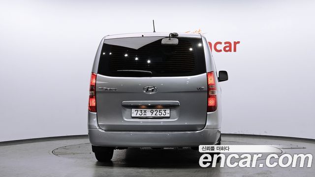 Hyundai Starex 11-Seater Wagon Smart — пробег 140 159 км — фото 4 из 5