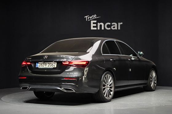 Mercedes-Benz E-Class E350 4MATIC AMG Line Edition — пробег 108 768 км — фото 2 из 5