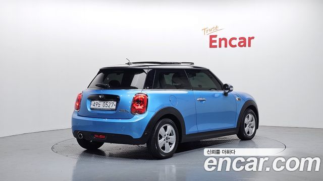 Mini Cooper Mid 3rd — пробег 115 620 км — фото 2 из 5