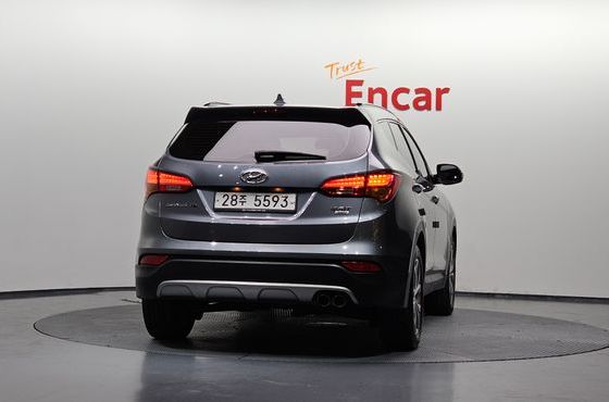 Hyundai Santafe Diesel(e-VGT) 2.0 4WD Exclusive — пробег 156 211 км — фото 4 из 5