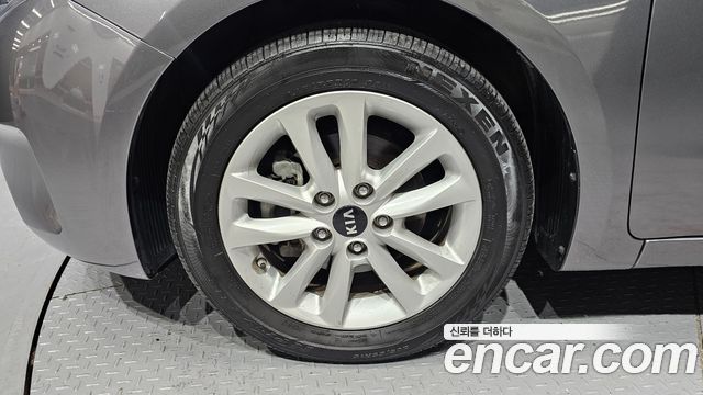 Kia K3 из Кореи Encar
