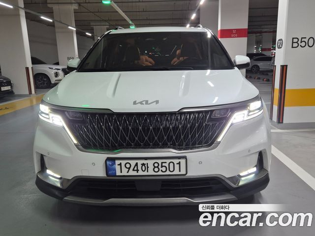 Kia Carnival Diesel 9-Seater Signature — пробег 60 000 км — фото 1 из 5