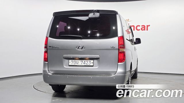 Hyundai Starex 12-Seater Wagon Modern — пробег 174 548 км — фото 4 из 5