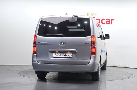 Hyundai Starex Van 5-Seater Modern — пробег 79 856 км — фото 4 из 5
